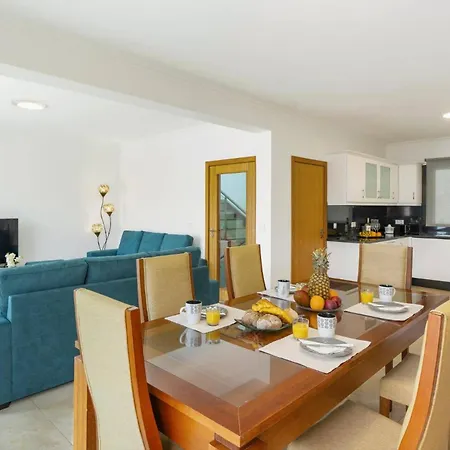 Atlantic Sunrise By * フンシャル