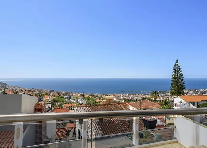 Atlantic Sunrise By וילה *